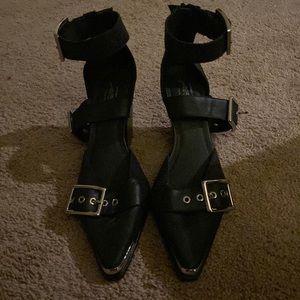 FREE PEOPLE SIZE 11 HENDRIX HEEL IN BLACK. NEVER WORN